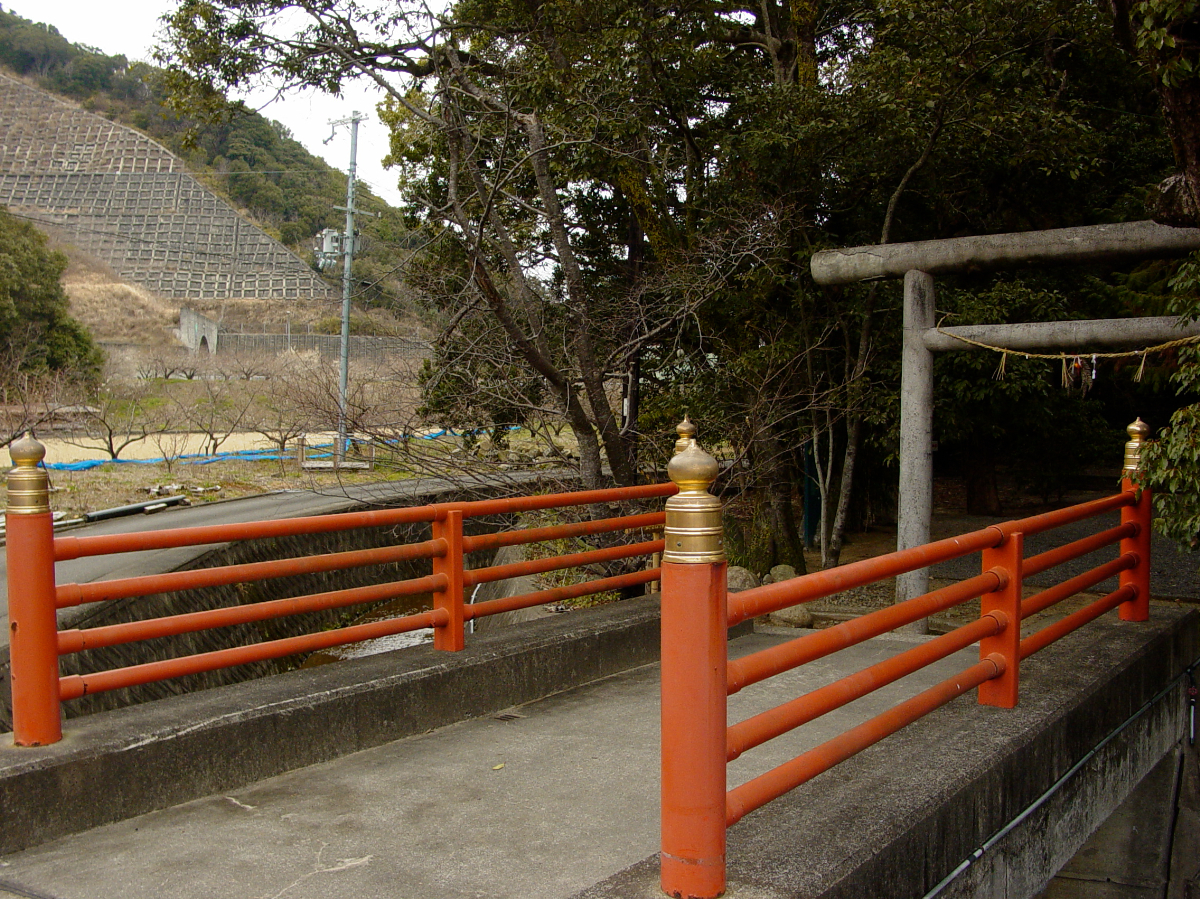 橋と鳥居