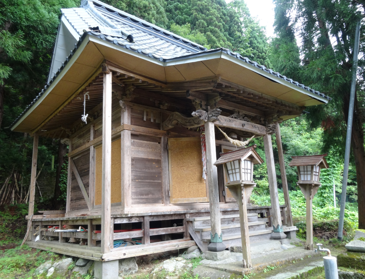 拝殿