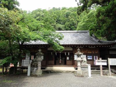 山梨岡神社 拝殿