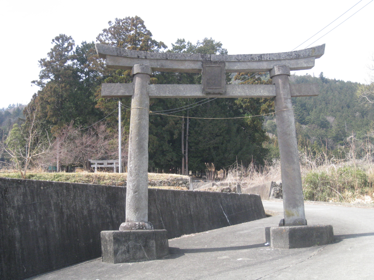 鳥居